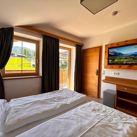 La Montana - Ski & Hiking Lodge Schladming Buitenkant foto