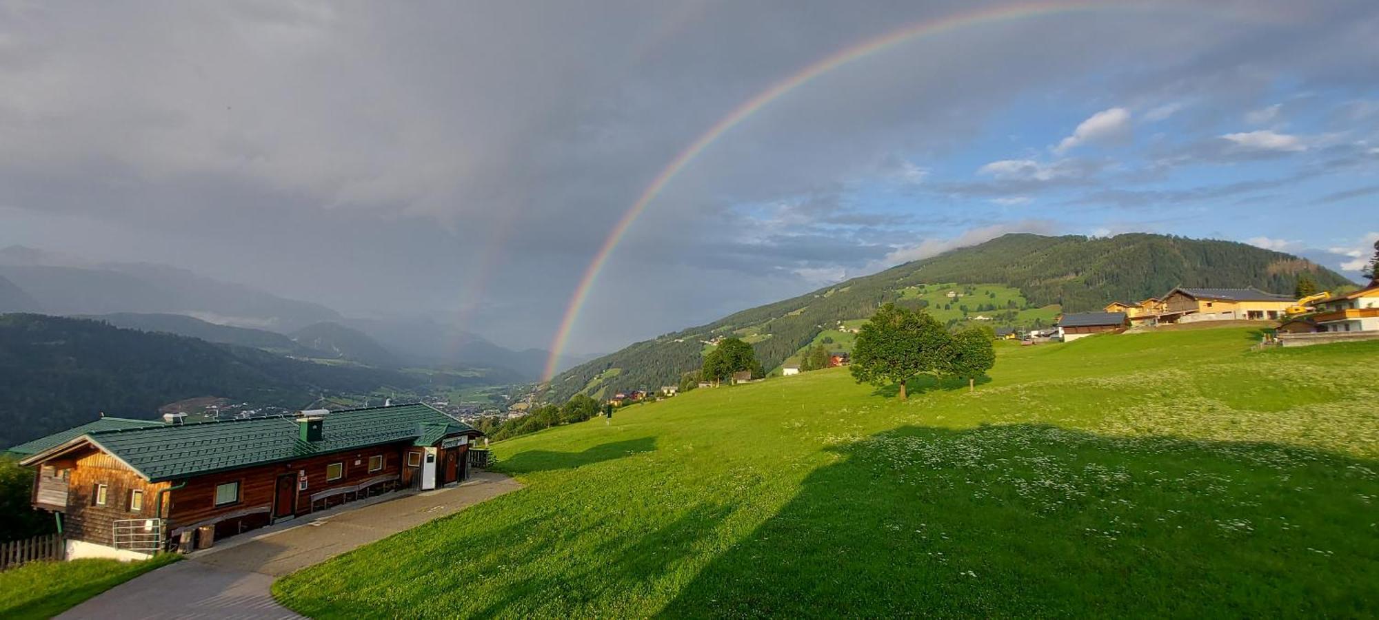 La Montana - Ski & Hiking Lodge Schladming Buitenkant foto