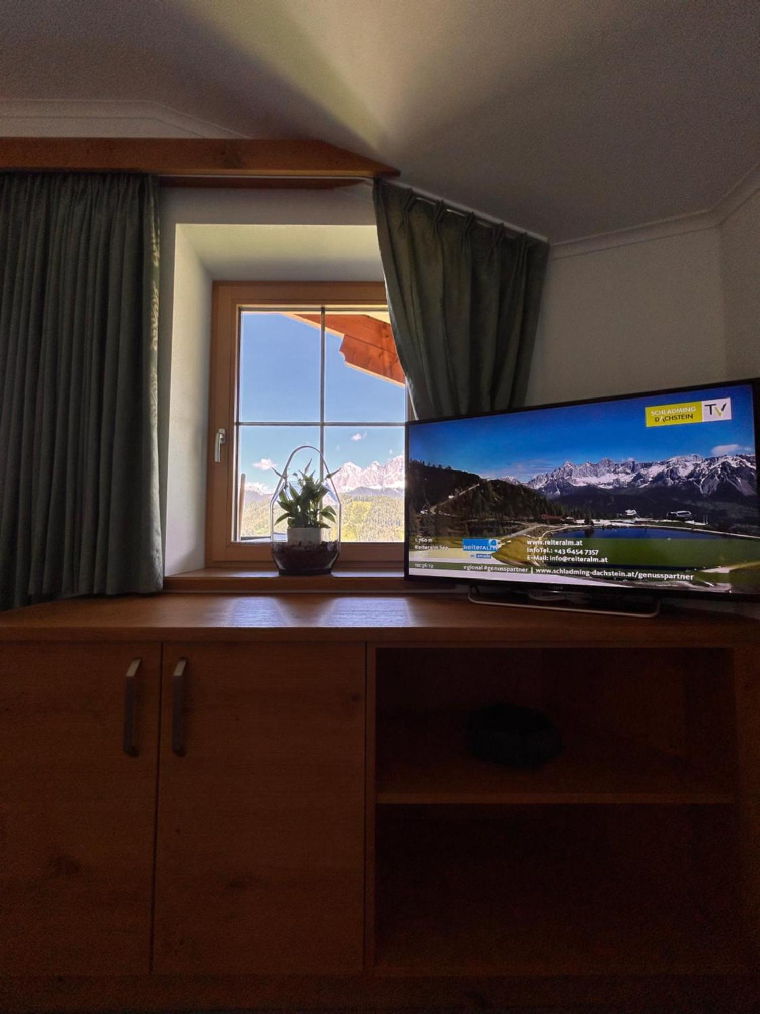 La Montana - Ski & Hiking Lodge Schladming Buitenkant foto