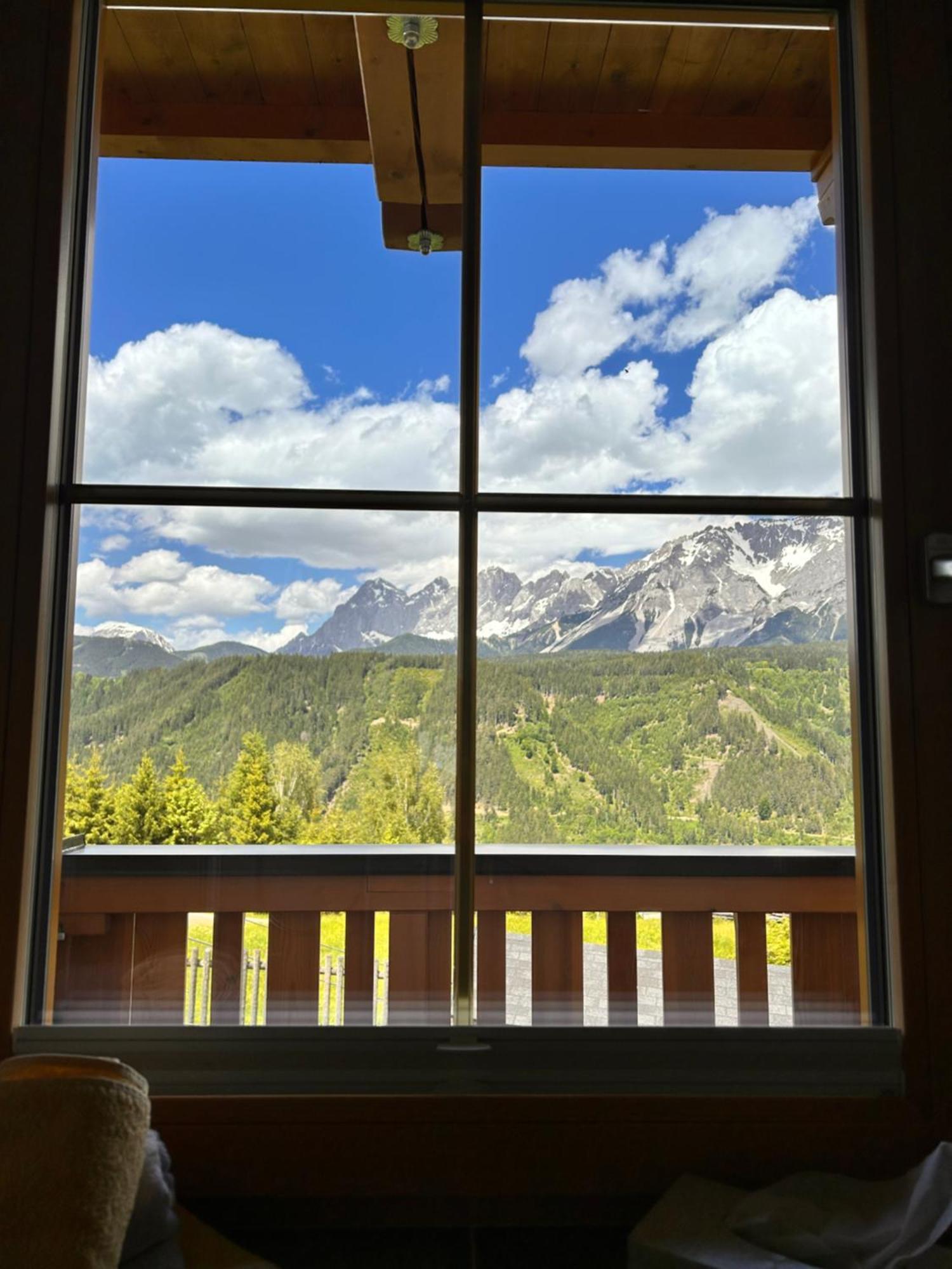La Montana - Ski & Hiking Lodge Schladming Buitenkant foto