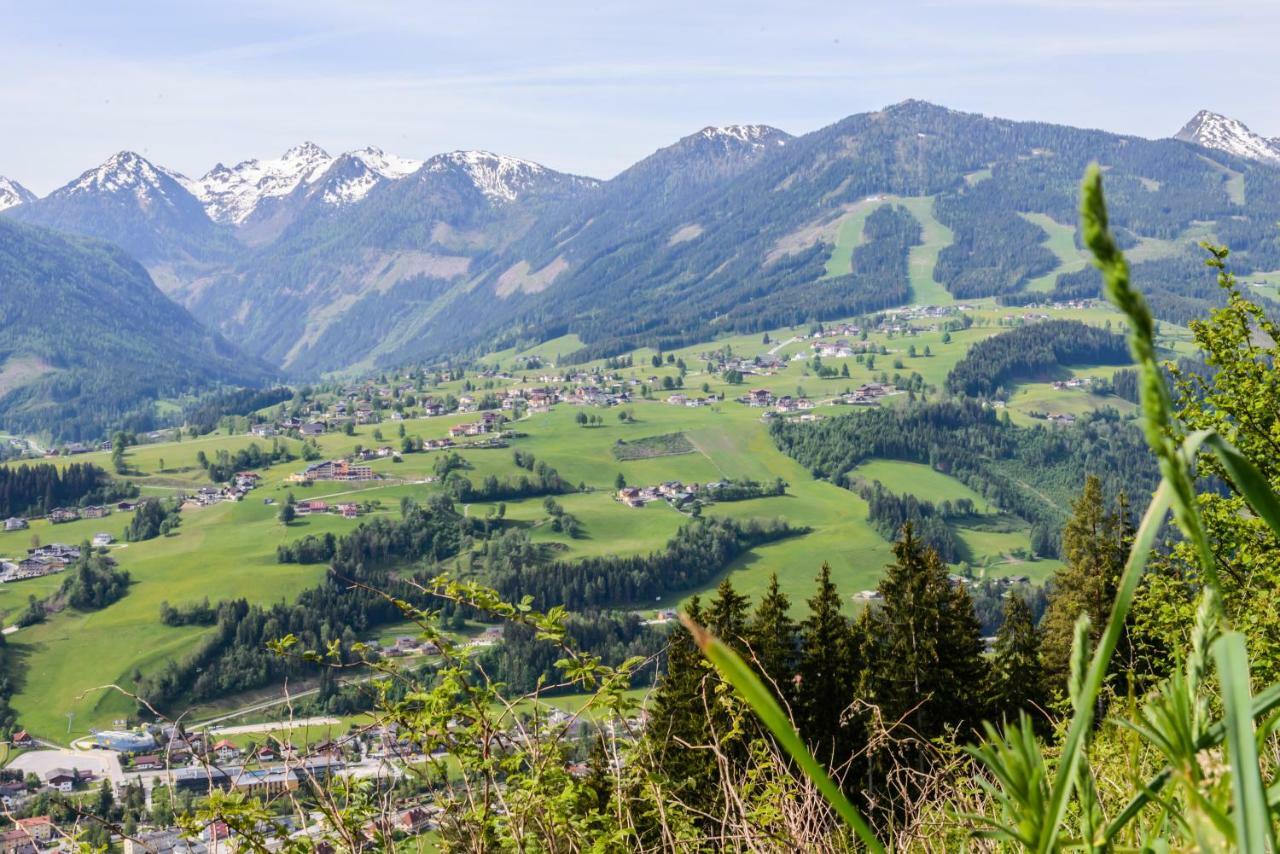 La Montana - Ski & Hiking Lodge Schladming Buitenkant foto