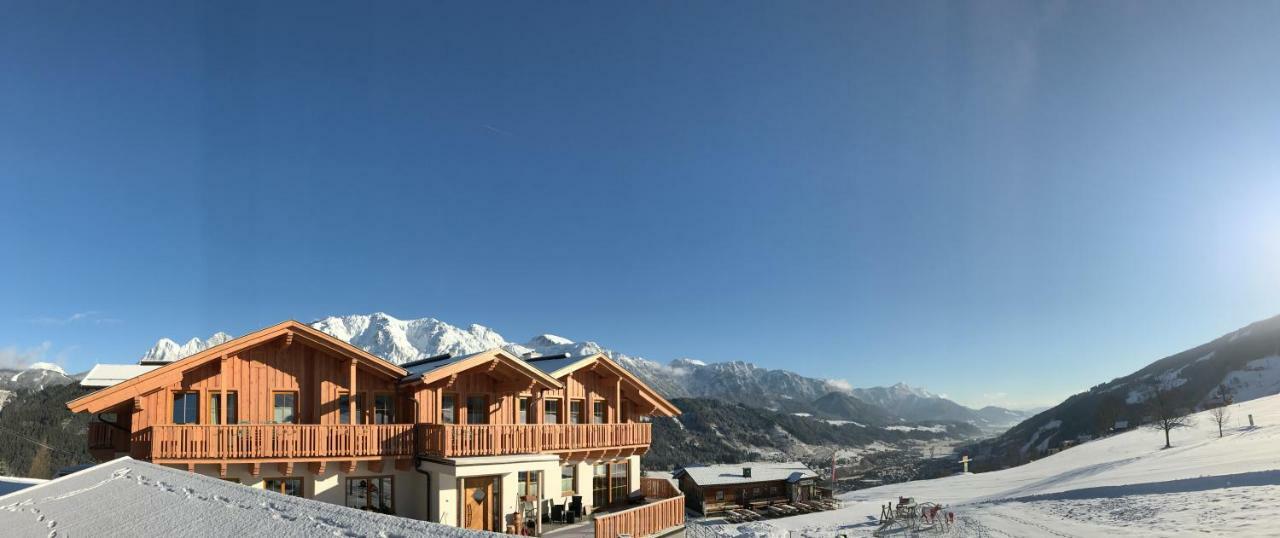 La Montana - Ski & Hiking Lodge Schladming Buitenkant foto