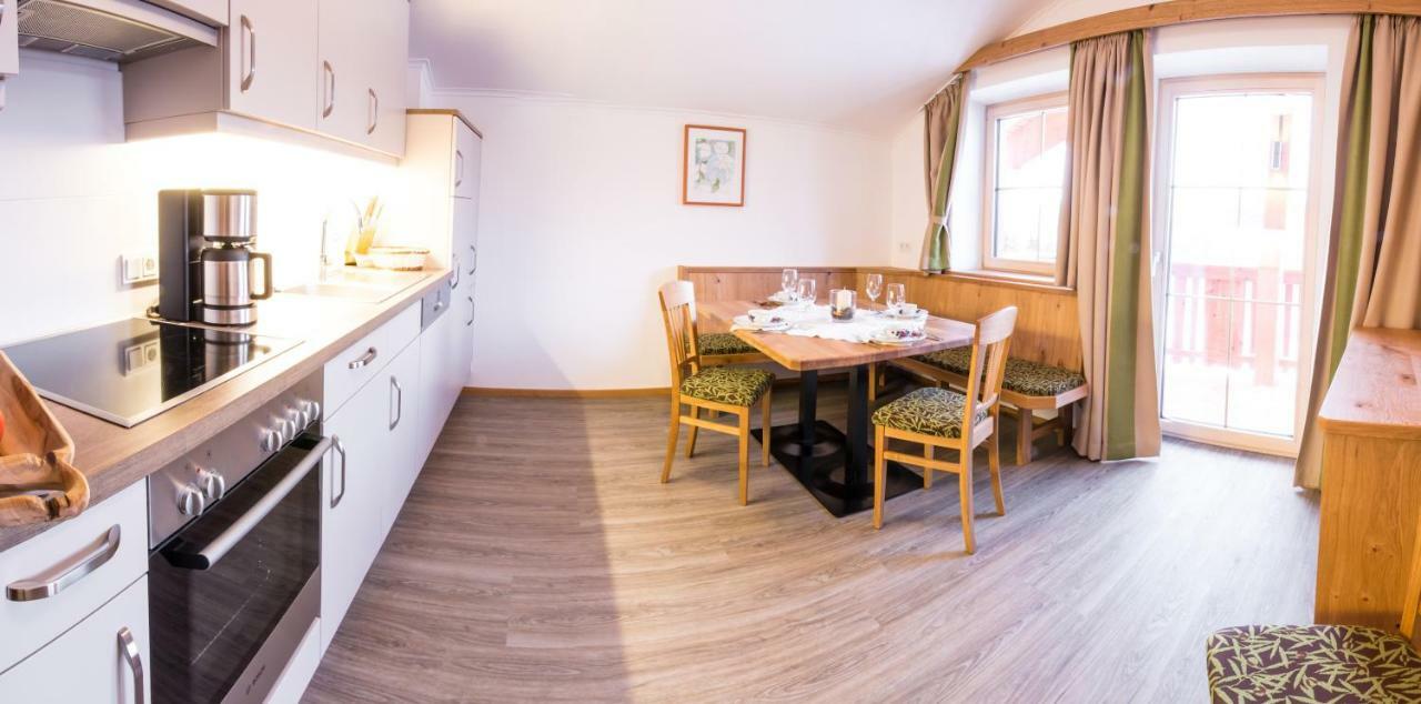 La Montana - Ski & Hiking Lodge Schladming Buitenkant foto