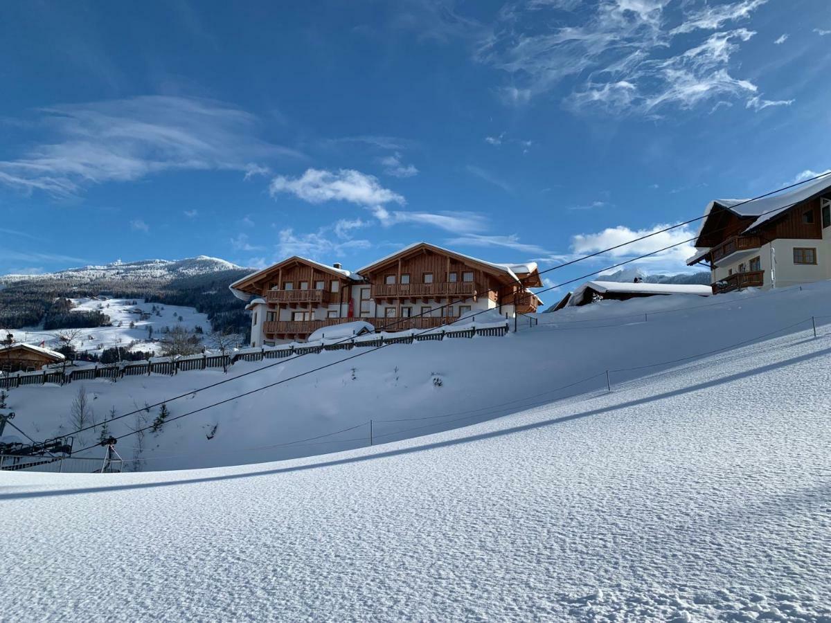 La Montana - Ski & Hiking Lodge Schladming Buitenkant foto